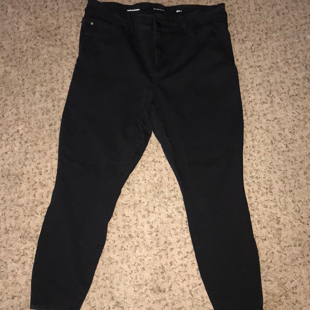 Black denim ankle skinny